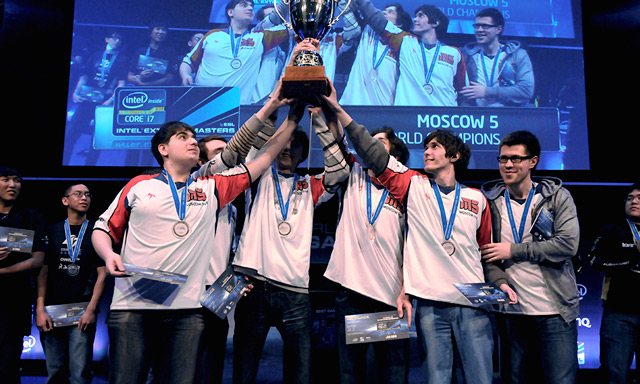 San的阿希取得了13次击杀，士气高涨， MaRin 的雷克顿成为了突破点。 Leyan 的队伍击败了 Mlxg 的队伍。